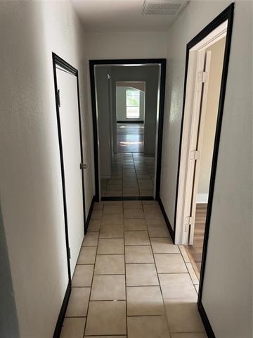 205 W Bond Street - Photo 10