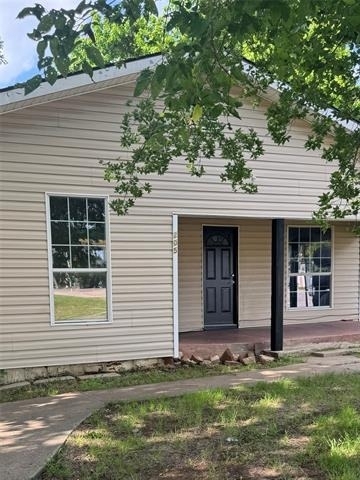 205 W Bond Street - Photo 1