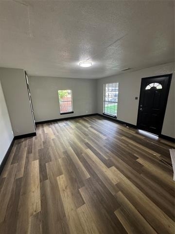 205 W Bond Street - Photo 4