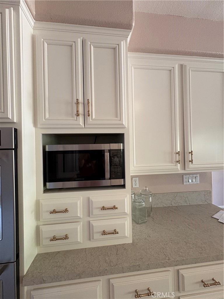 524 Golden West Drive - Photo 8