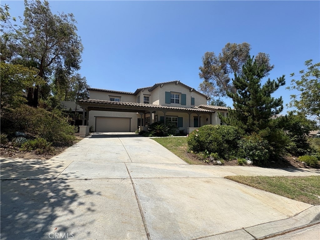 524 Golden West Drive - Photo 0