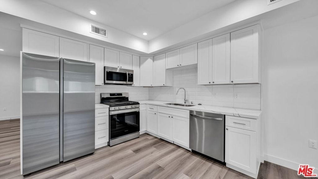 627 N Dillon Street - Photo 5