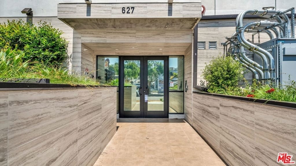 627 N Dillon Street - Photo 12