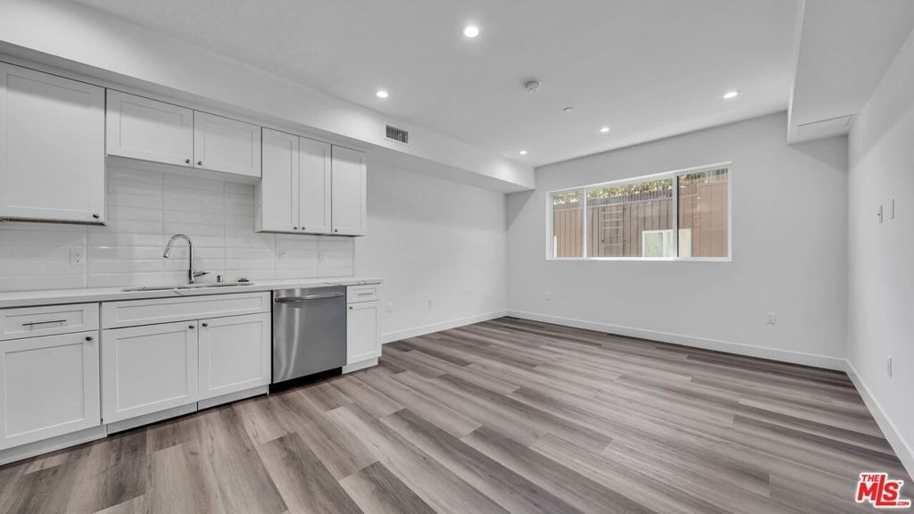627 N Dillon Street - Photo 3