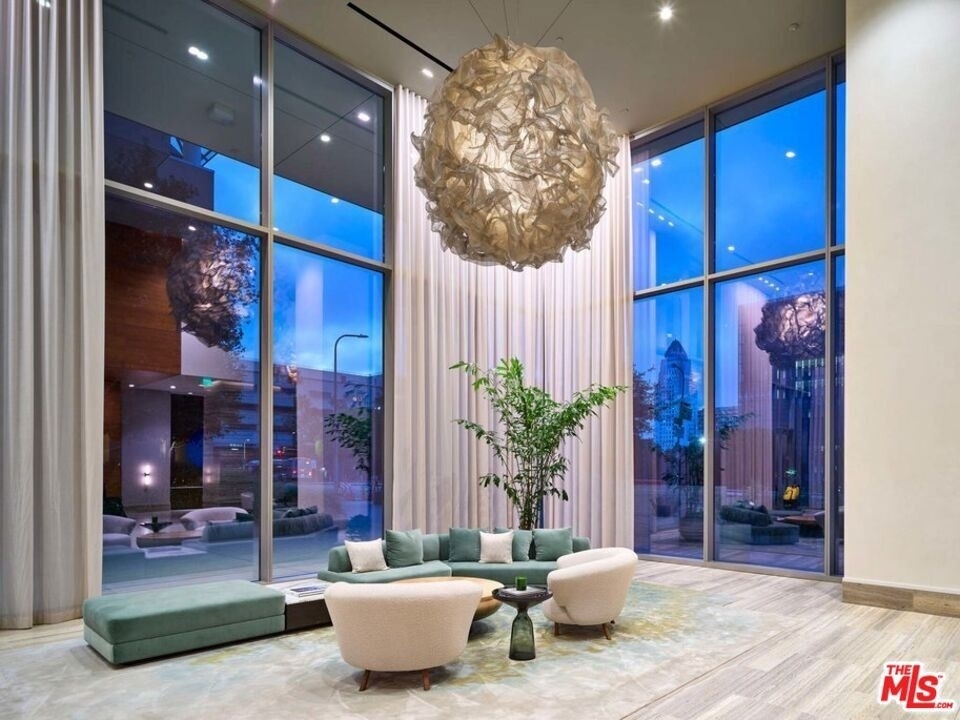 151 S Olive Street - Photo 8