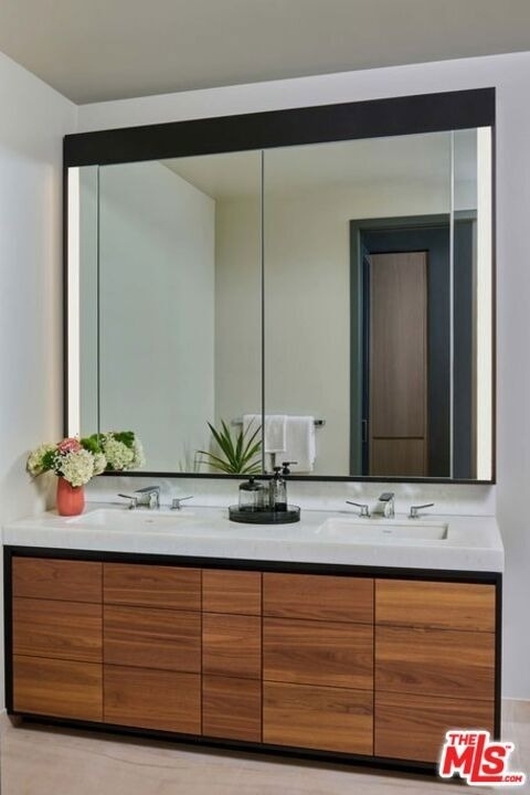 151 S Olive Street - Photo 5