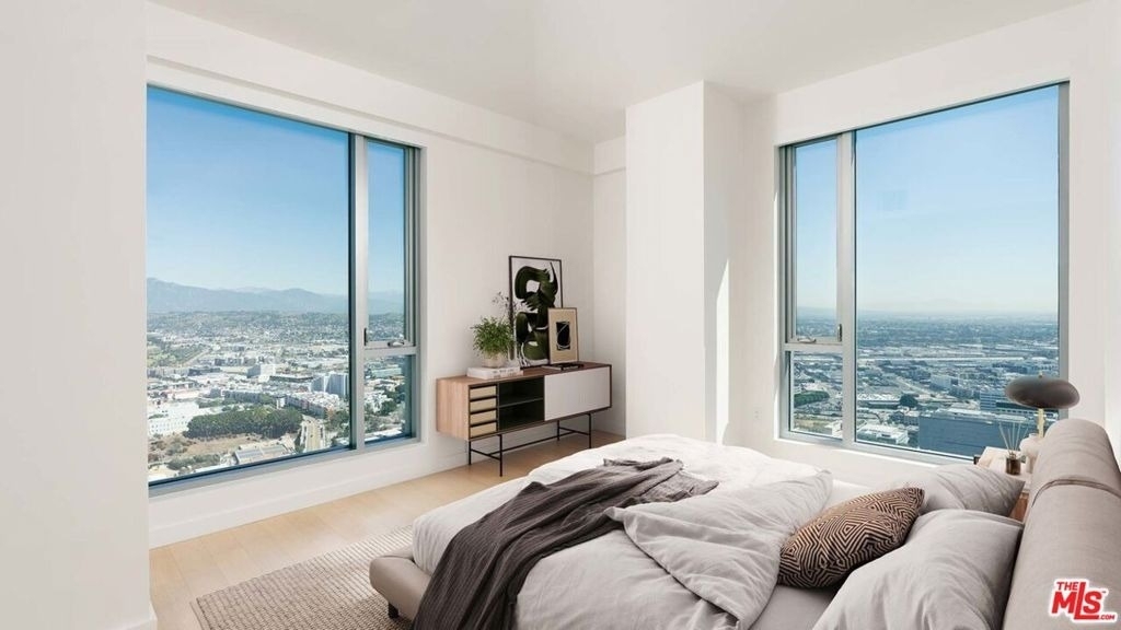 151 S Olive Street - Photo 3