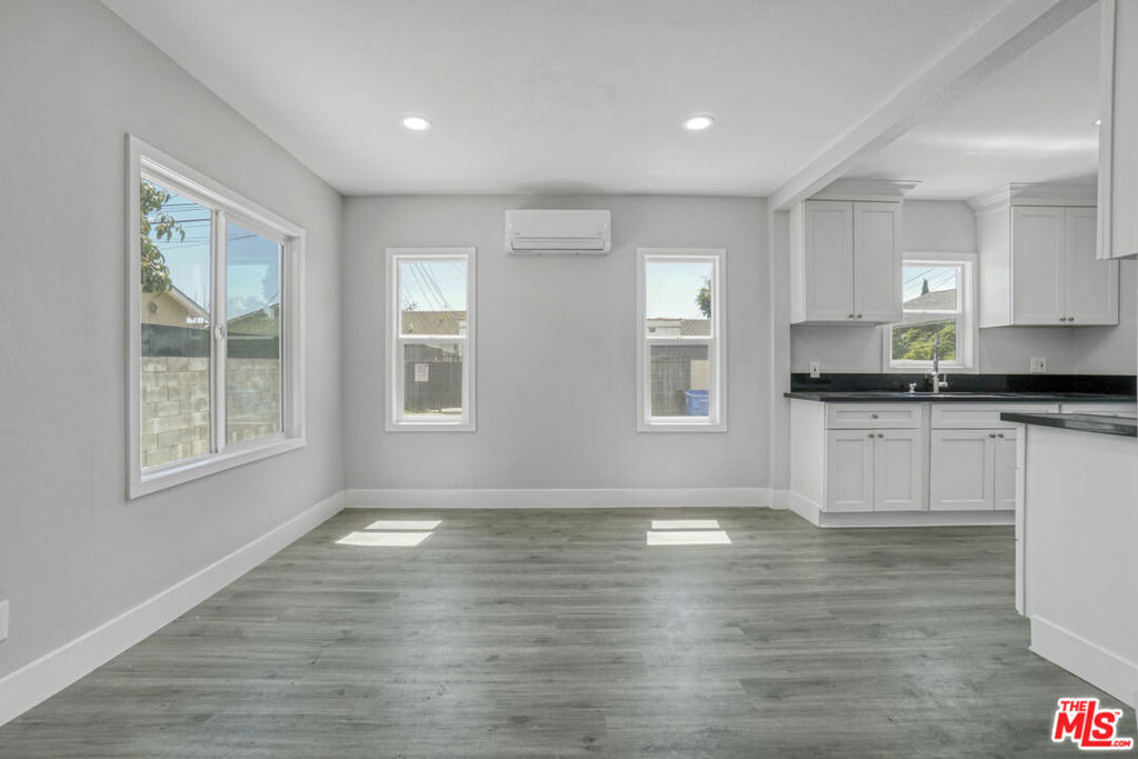 1256 Exposition Boulevard - Photo 9