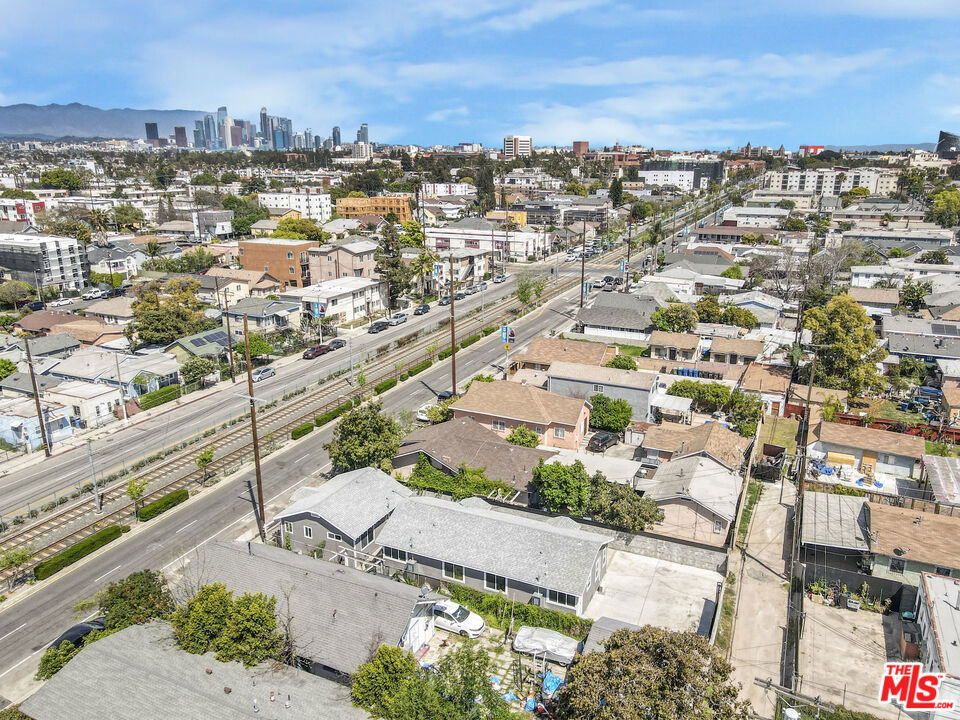 1254 1/2 Exposition Boulevard - Photo 25