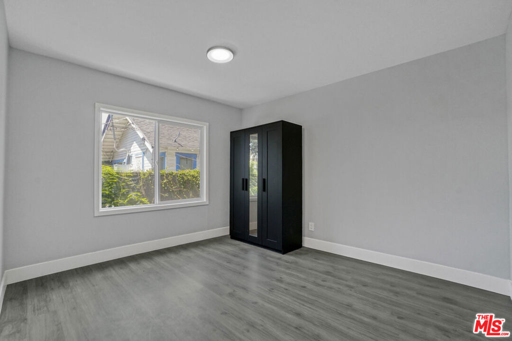 1254 1/2 Exposition Boulevard - Photo 16