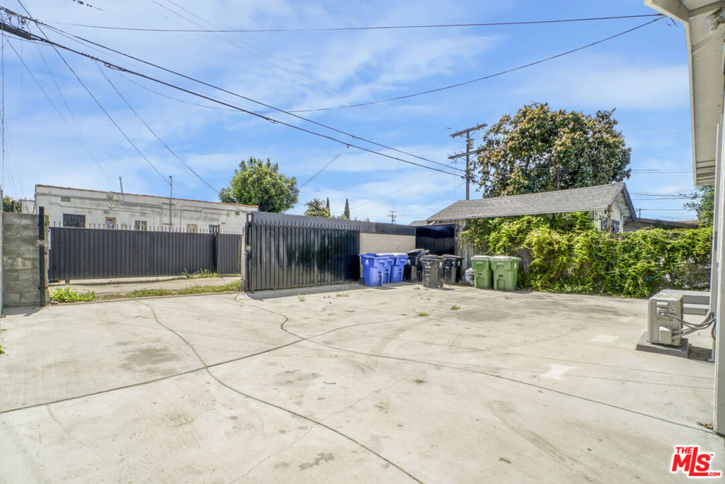 1254 1/2 Exposition Boulevard - Photo 20