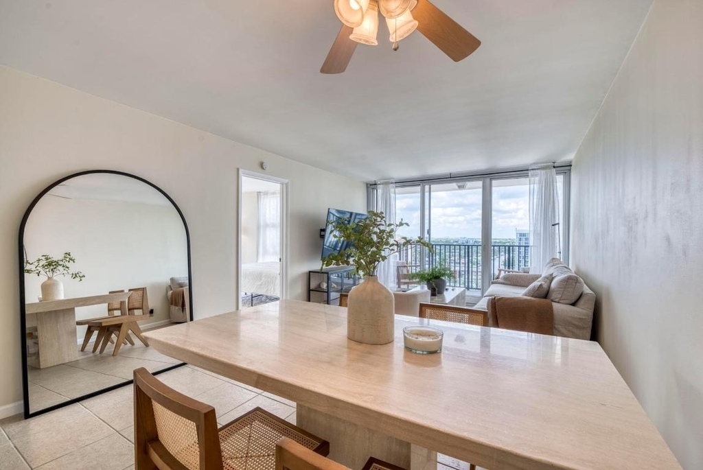 525 N Ocean Boulevard - Photo 2