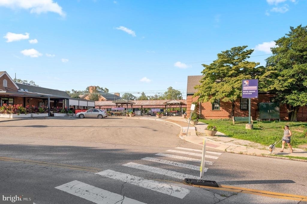 834 W Lancaster Avenue - Photo 9