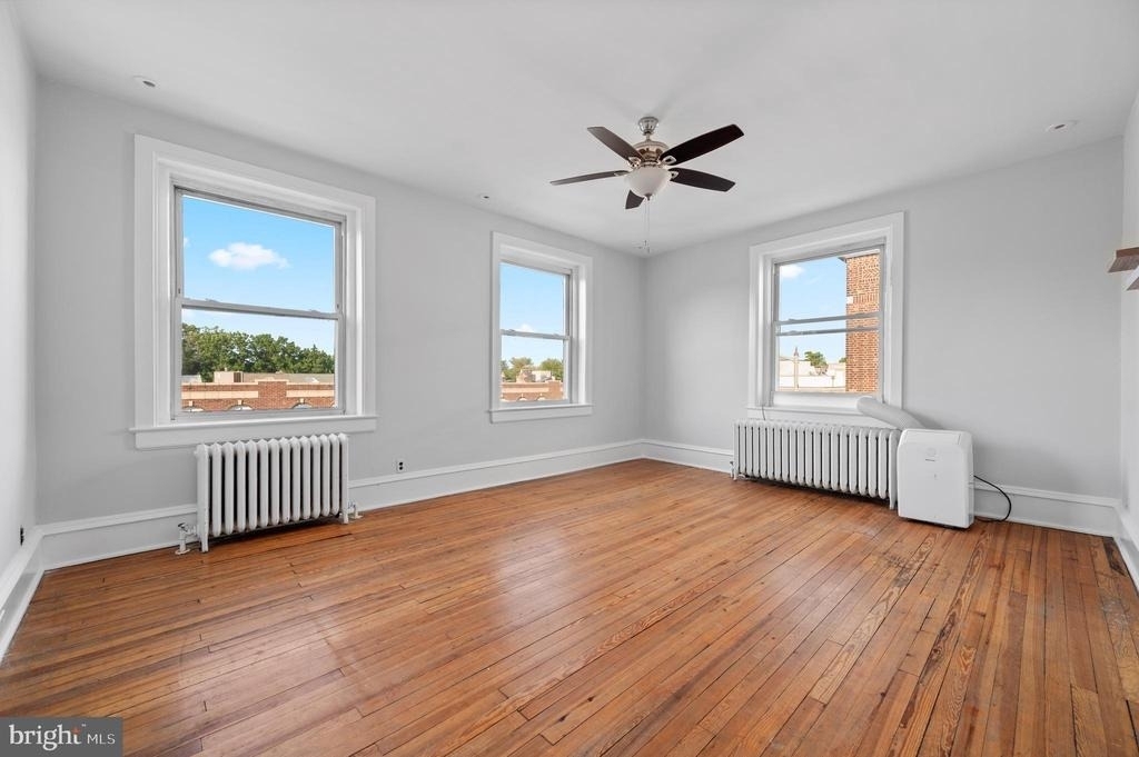 834 W Lancaster Avenue - Photo 3