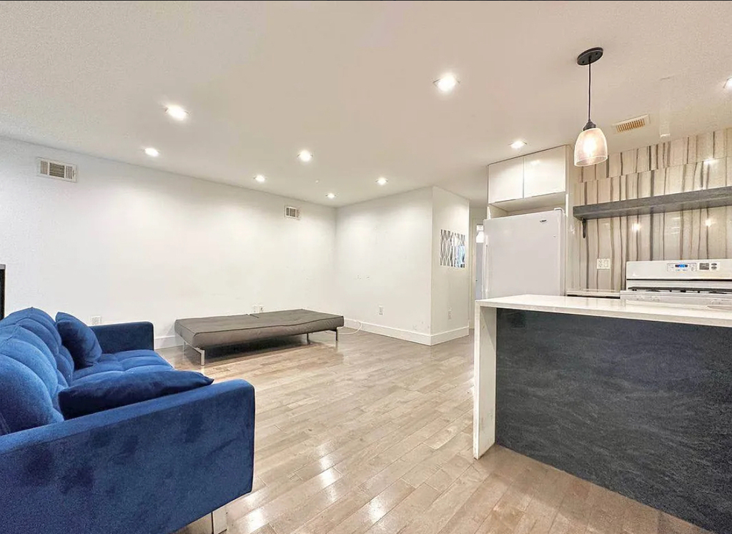 143 Patchen Avenue - Photo 2