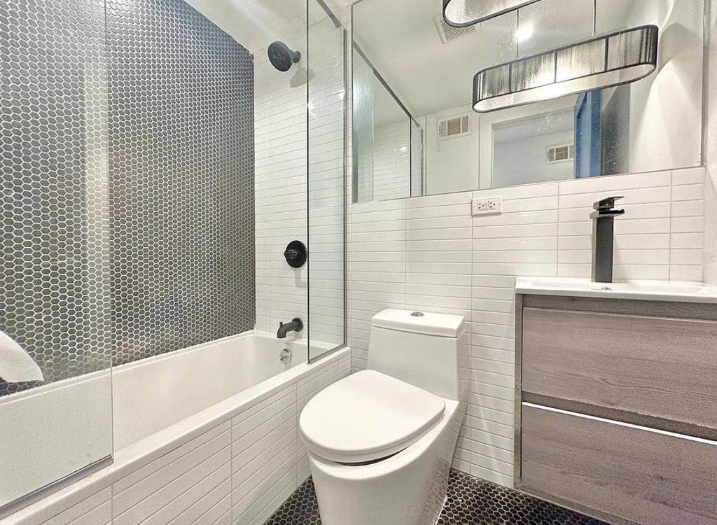 143 Patchen Avenue - Photo 3