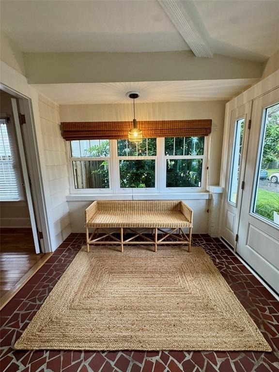 221 13th Avenue Ne - Photo 2