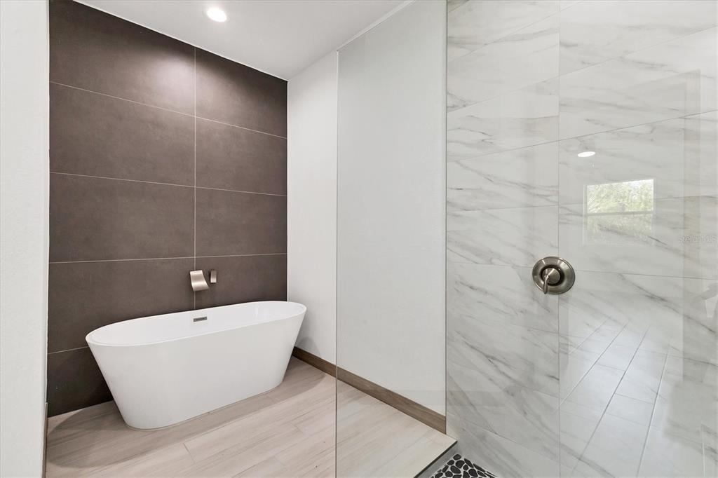 405 Sunset Road N - Photo 21