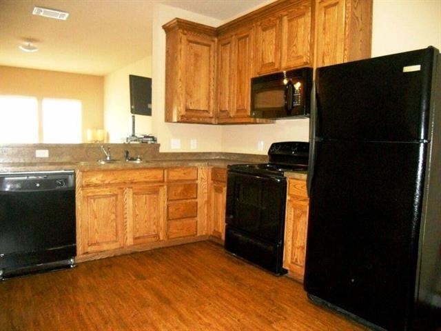 2418 W Prairie Street - Photo 4