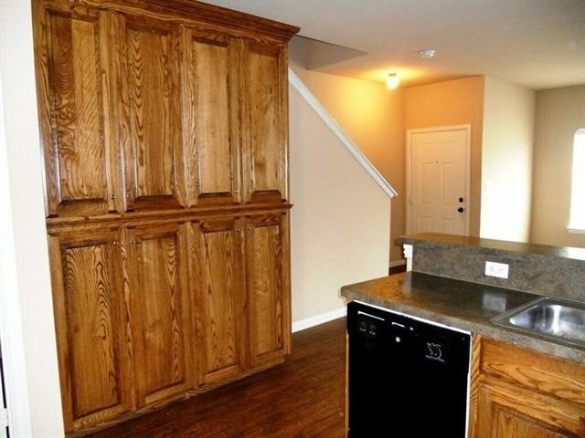 2418 W Prairie Street - Photo 5