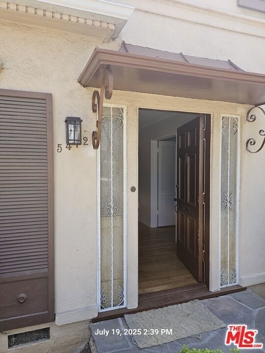 5472 Edgewood Place - Photo 0