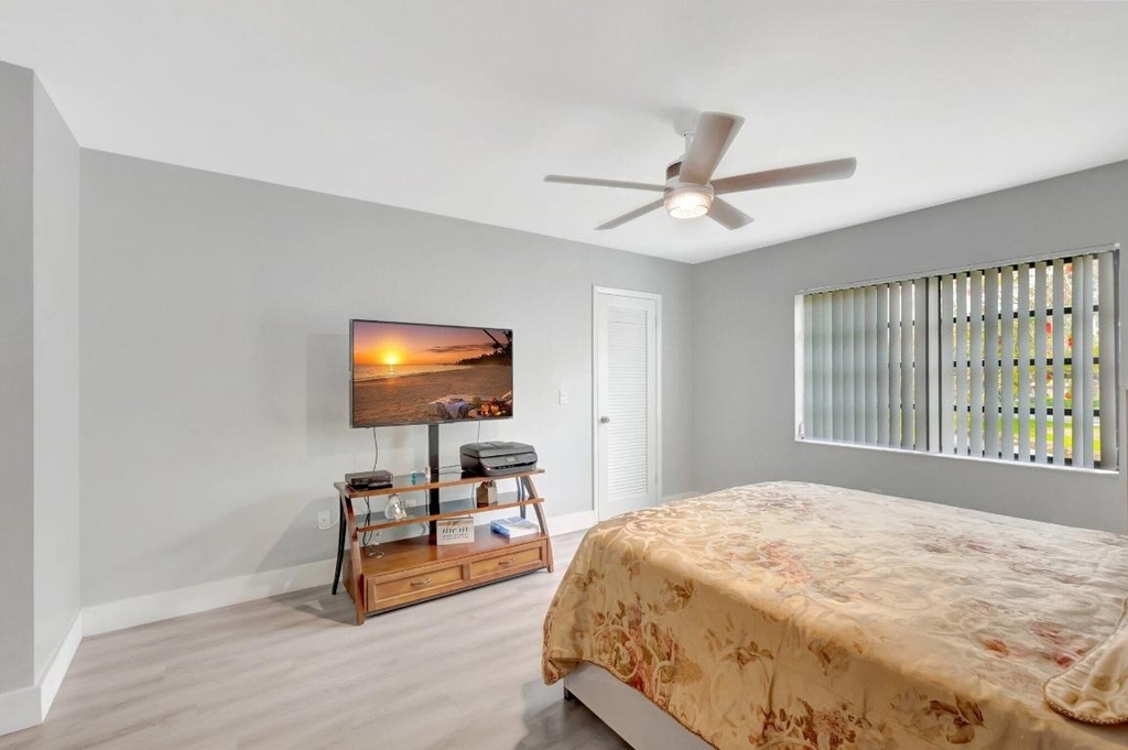 21214 Lago Circle - Photo 16