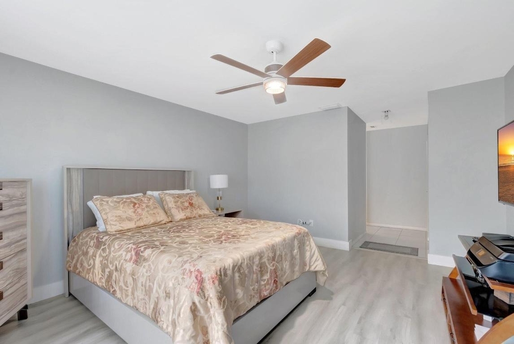 21214 Lago Circle - Photo 17