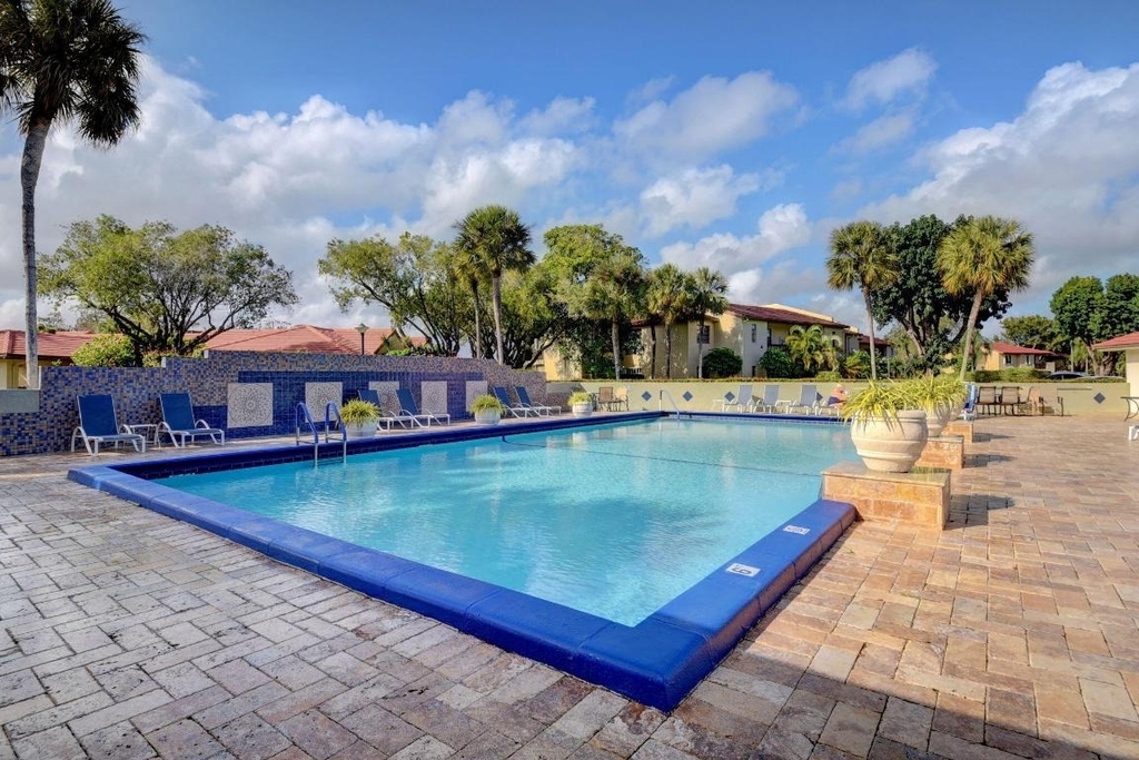 21214 Lago Circle - Photo 31