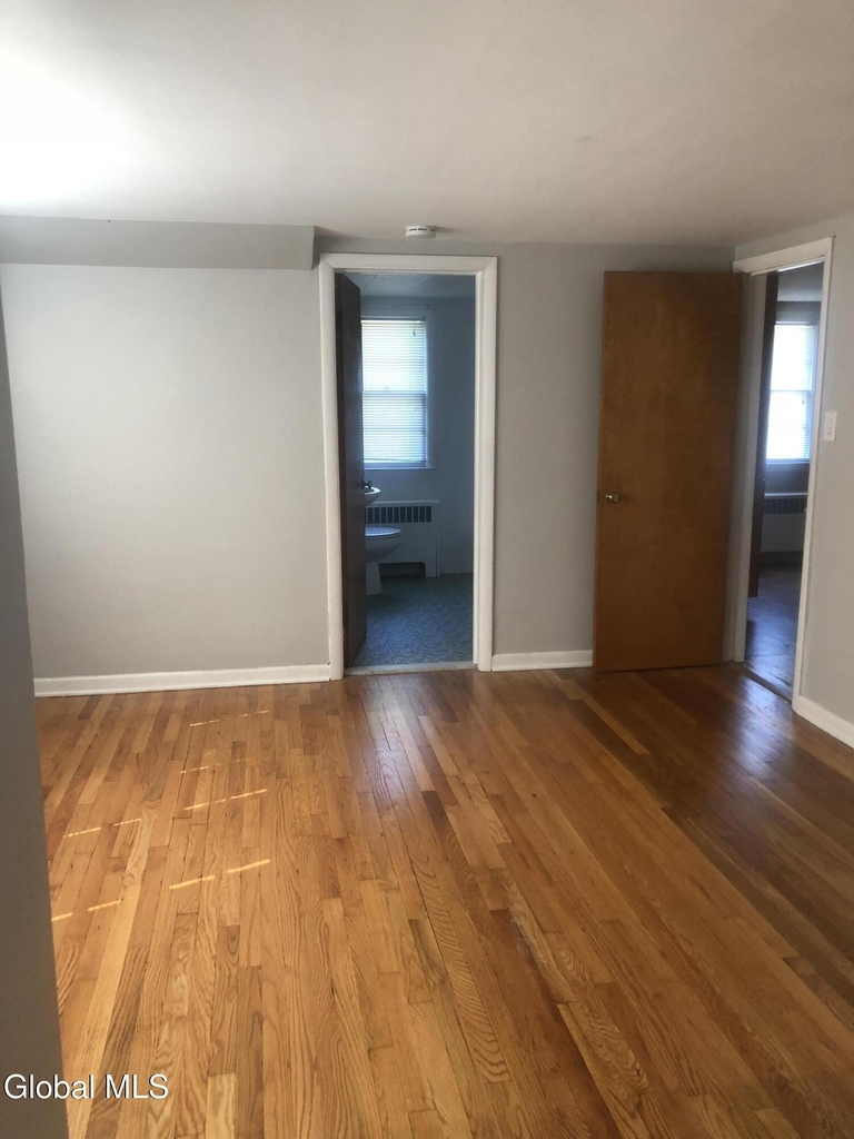 718 Western Avenue - Photo 7