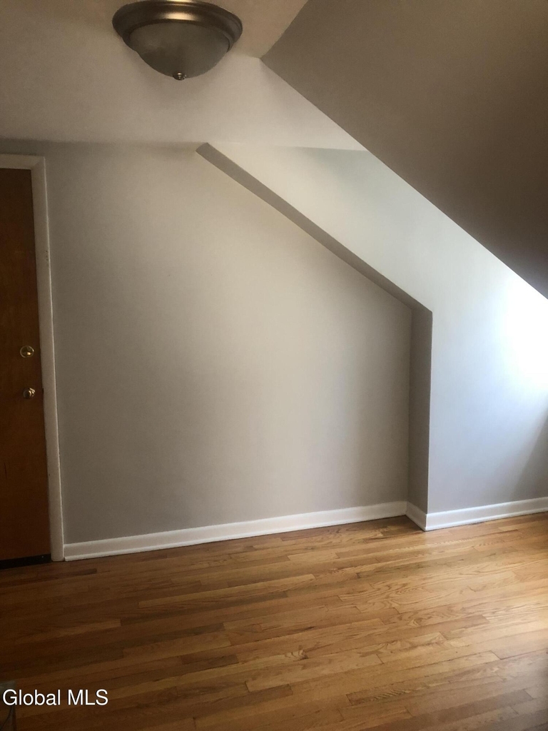 718 Western Avenue - Photo 6