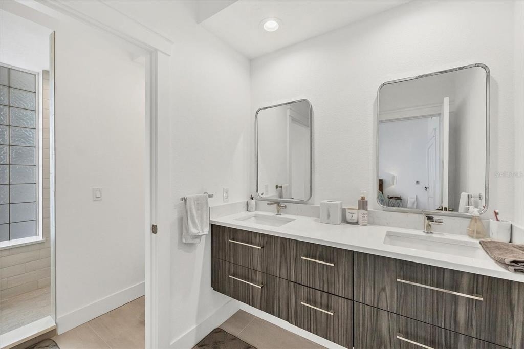 8234 Harborside Circle - Photo 14