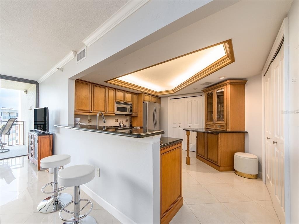 690 Island Way - Photo 11