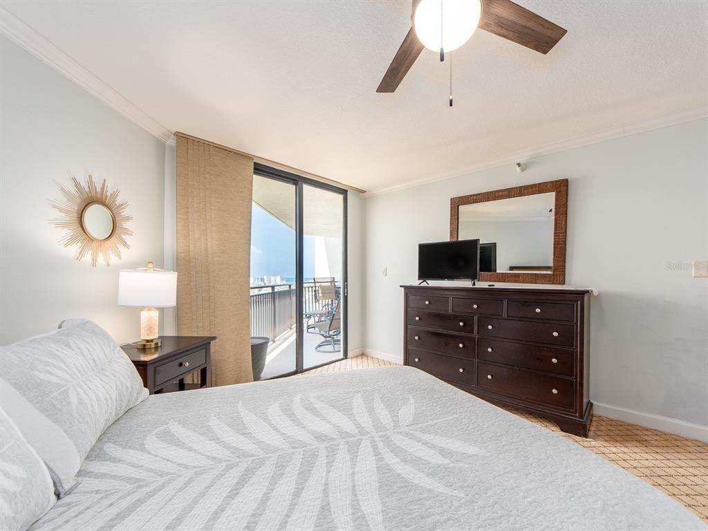 690 Island Way - Photo 18