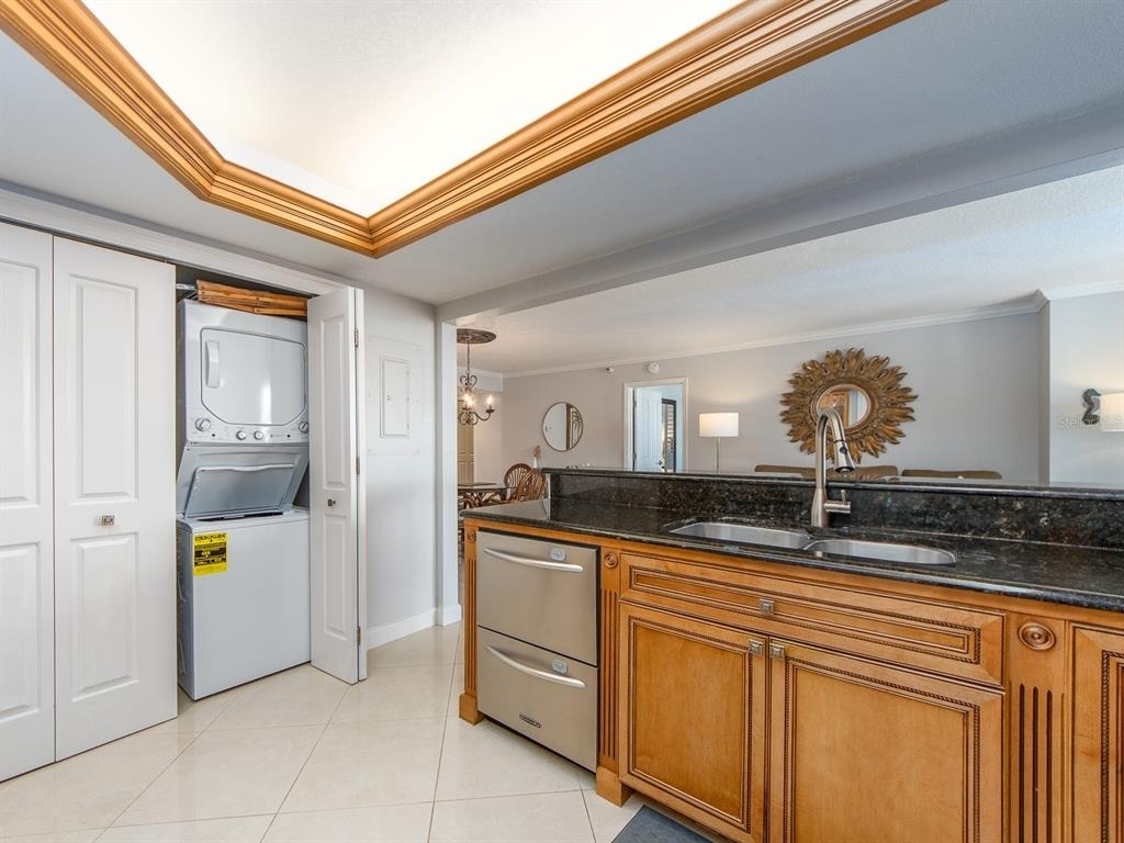 690 Island Way - Photo 14