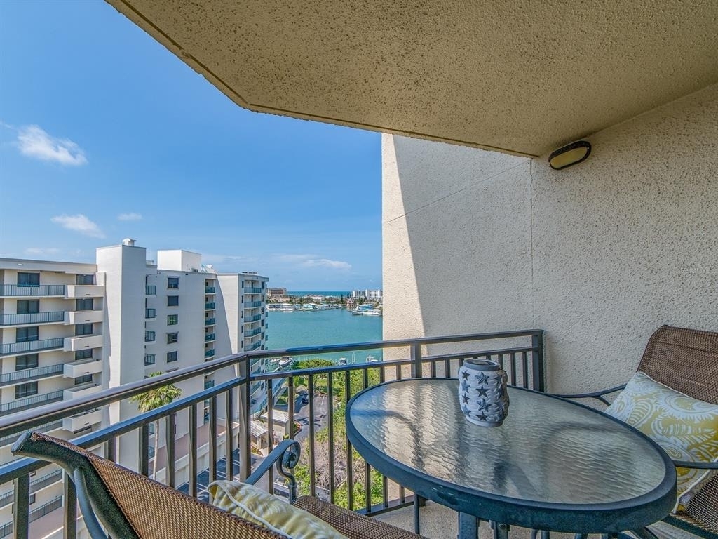 690 Island Way - Photo 5