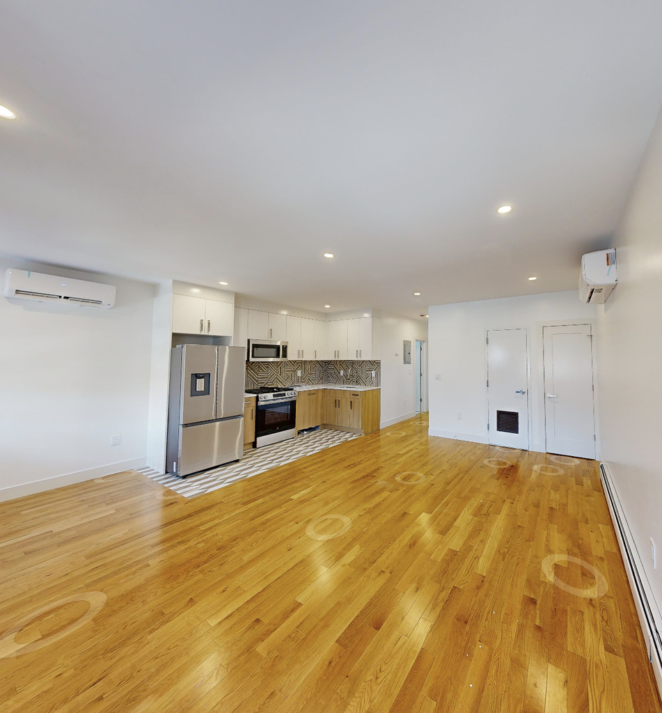 982 East 106th Street - Photo 8