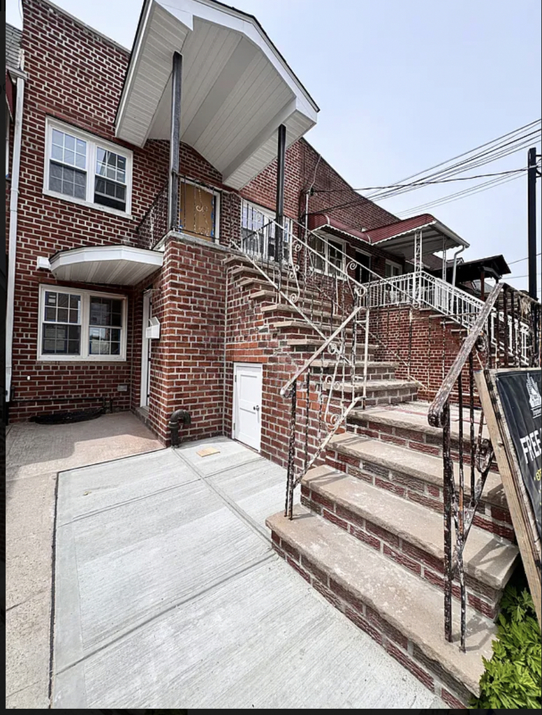 982 East 106th Street - Photo 10