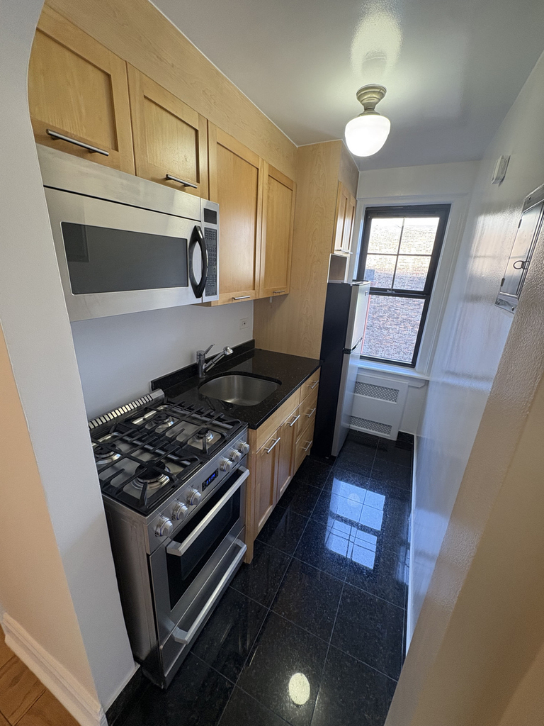 Christopher Street - Photo 3