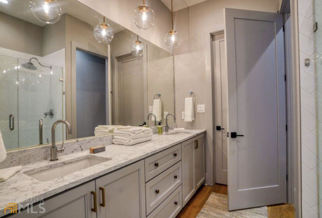 160 Glasgow Lane - Photo 13