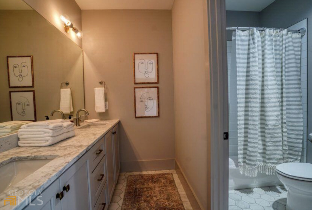160 Glasgow Lane - Photo 19