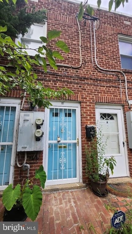 1422 W Street Se - Photo 0