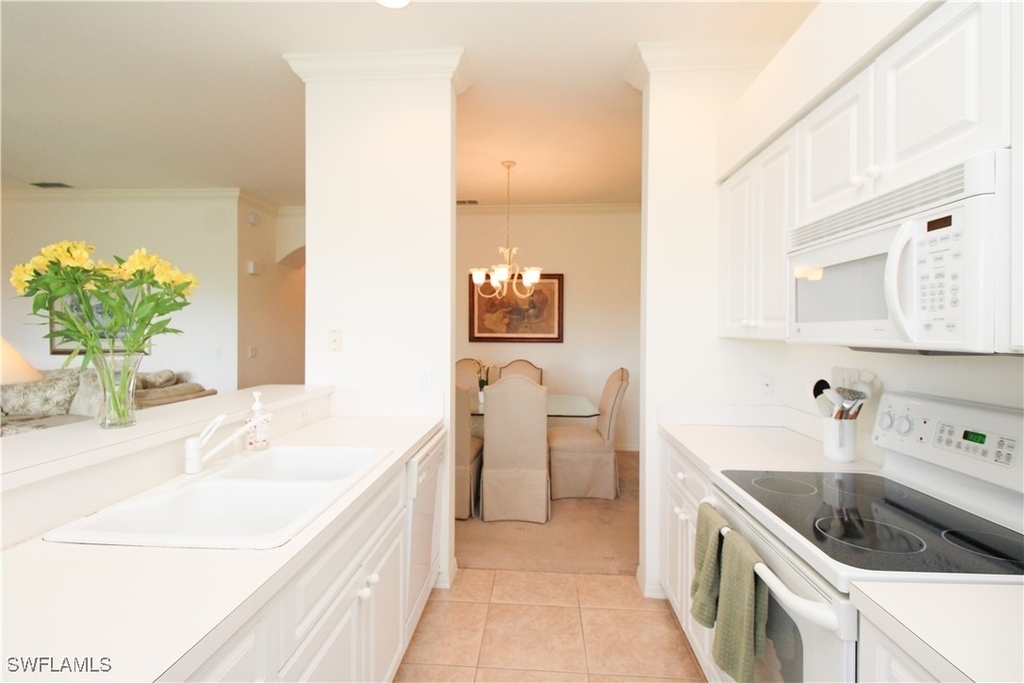 3820 Sawgrass Way - Photo 17