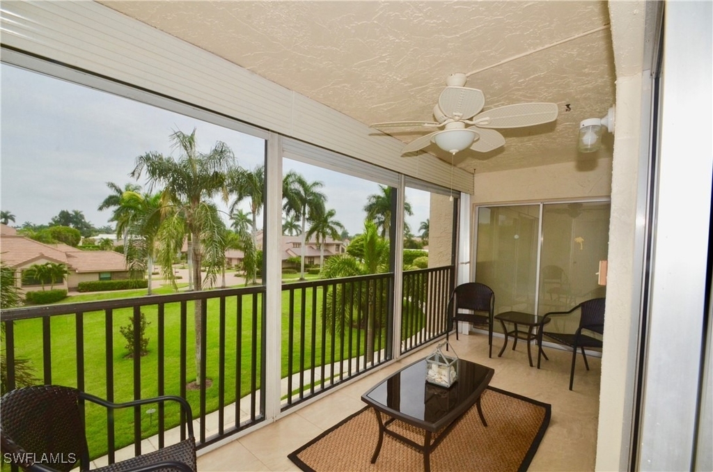 555 Park Shore Drive - Photo 19