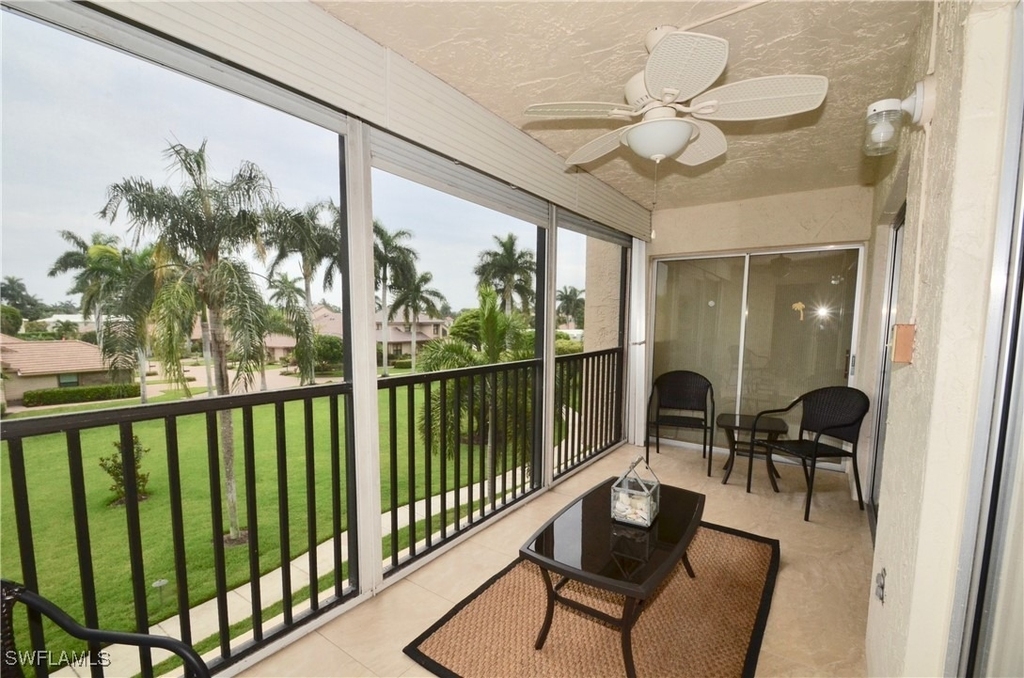 555 Park Shore Drive - Photo 17
