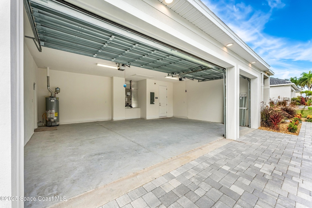 35 Loch Ness Drive - Photo 3