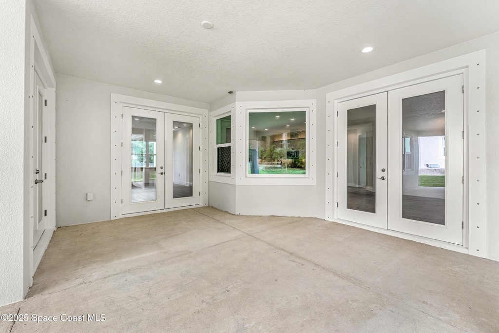 35 Loch Ness Drive - Photo 22