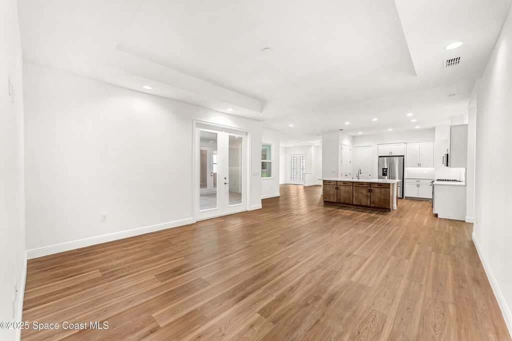 35 Loch Ness Drive - Photo 6