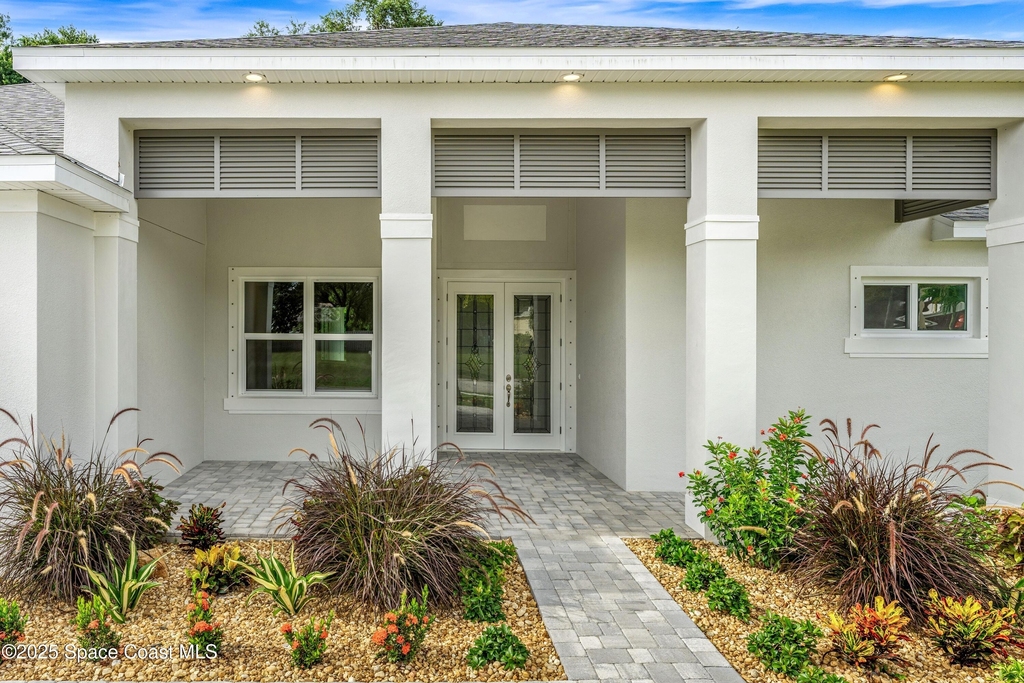 35 Loch Ness Drive - Photo 4