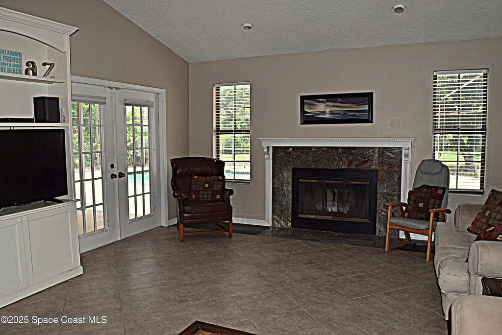 285 Utopia Circle - Photo 13
