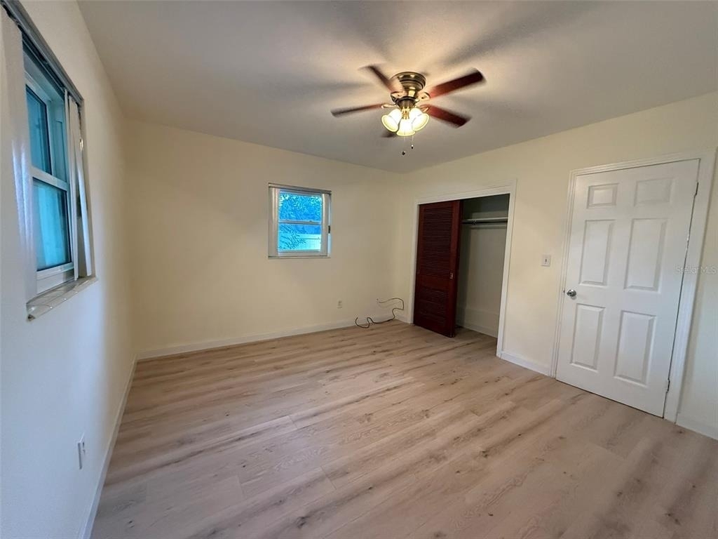 215 S West Shore Boulevard - Photo 16